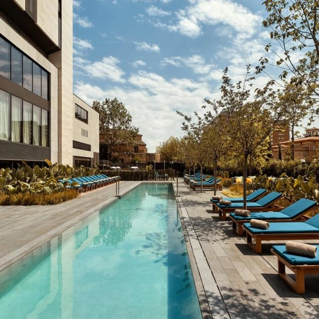 Hotel Grand Hyatt Barcelona cerca de AKDENT